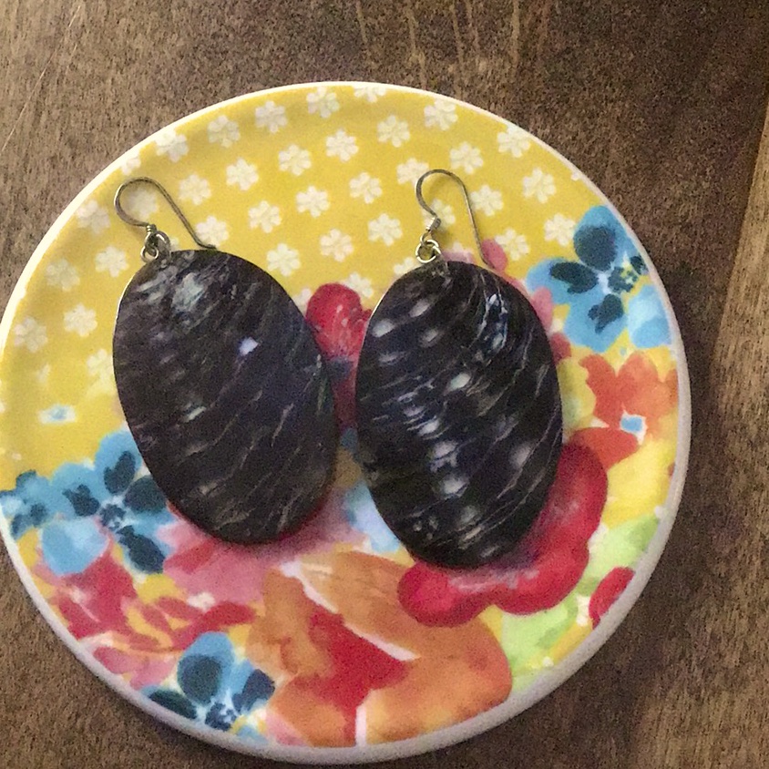 Seashell Dangle Earrings!